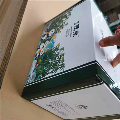 成都彩箱